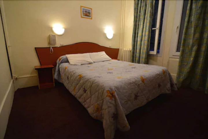 Room 54 of 70