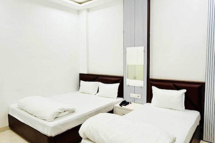 Room 17 of 61