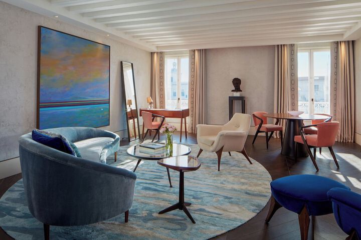 Room 77 of 150