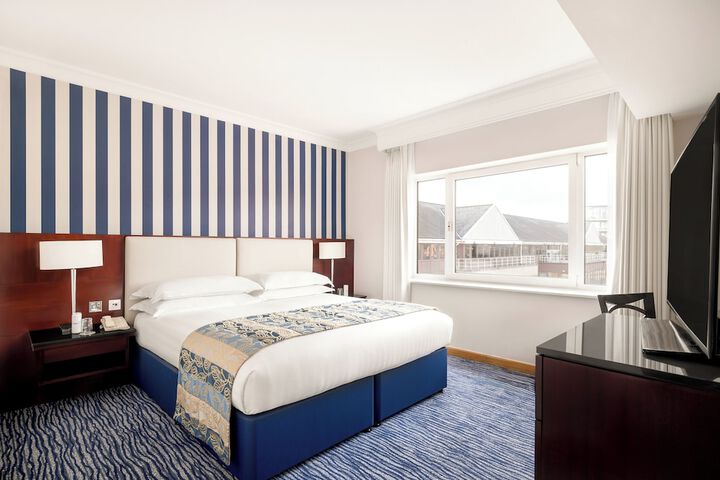 Room 68 of 441