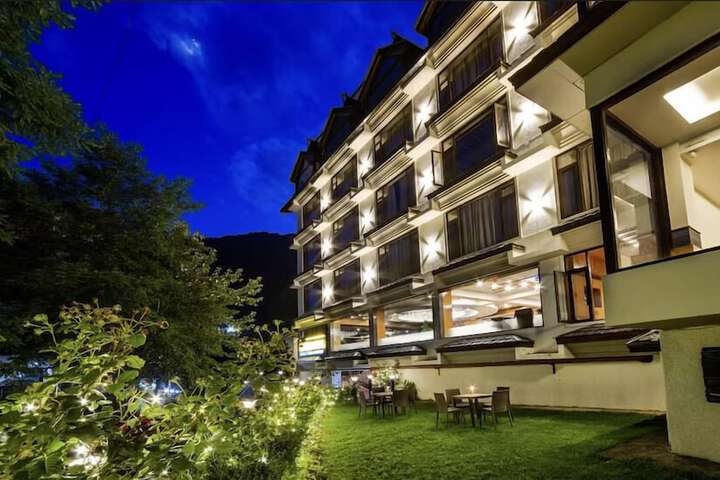 TRIBHAV Rohtang Heights Resort