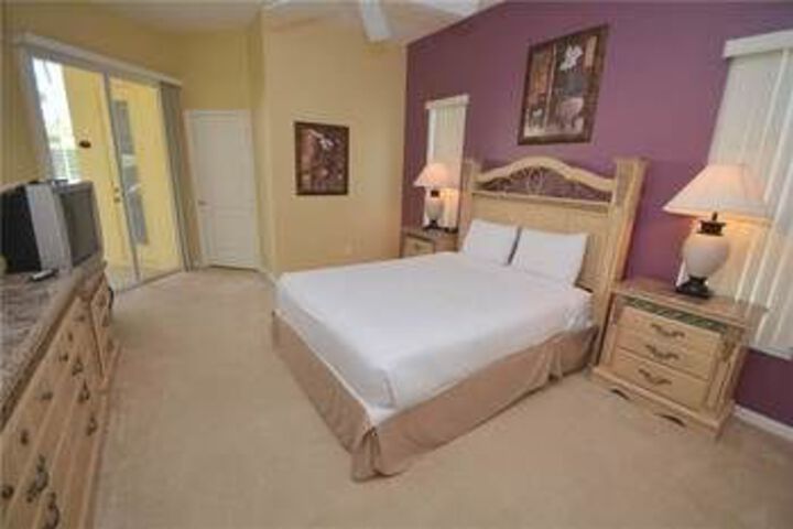 Room 8 of 30