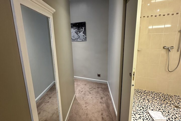 Room 38 of 91
