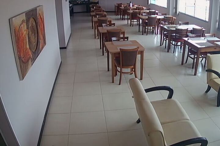 Room 12 of 16
