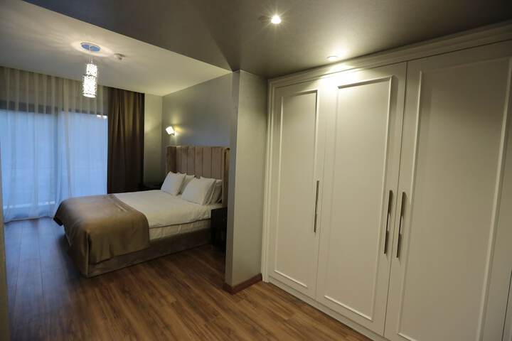 Room 12 of 44