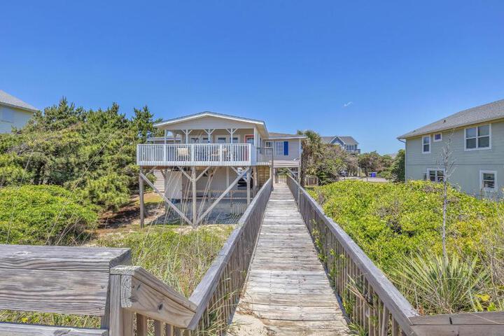 Exterior of Sea & Sound by Oak Island Accommodations
