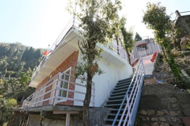OYO 35532 Hillstone