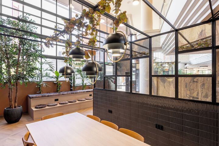 Guest Lobby