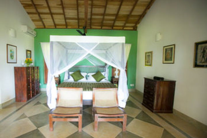 Room 4 of 22