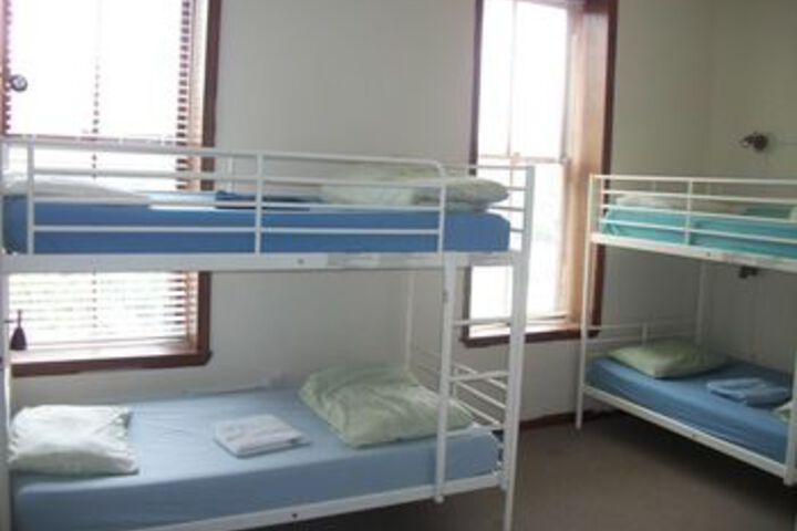 Room 18 of 27
