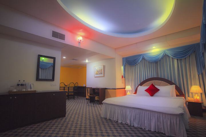 Room 15 of 64