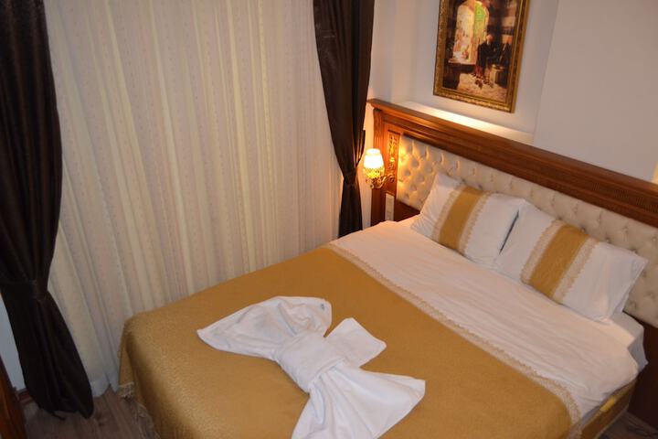 Room 8 of 63