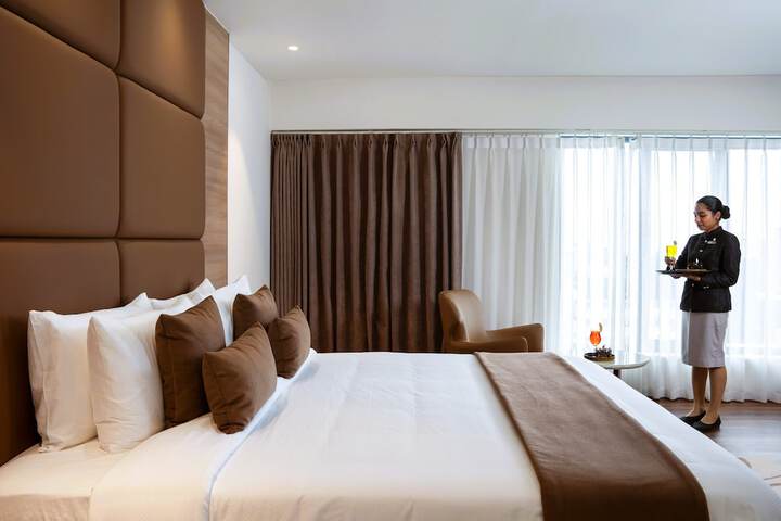 Room 18 of 29