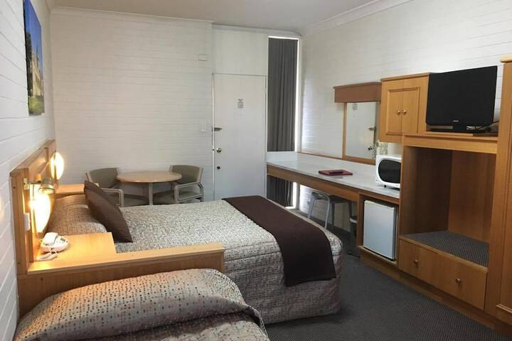 Room 3 of 24