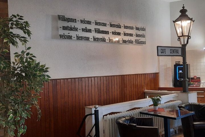 Guest Lobby