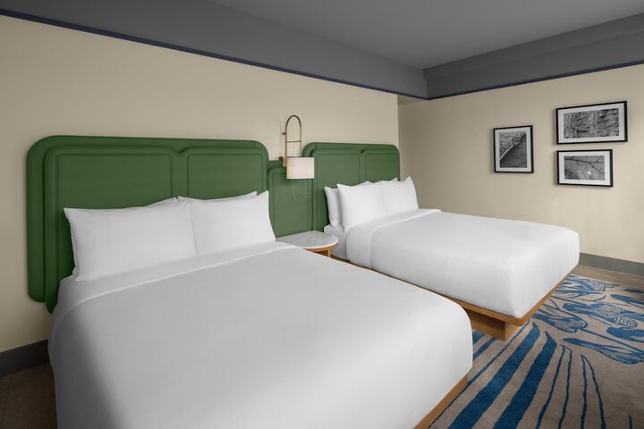 Room 15 of 61