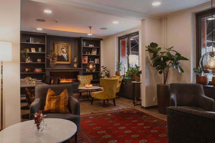 Guest Lobby
