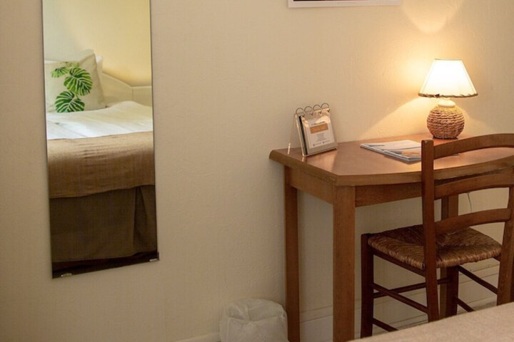 Room 7 of 46
