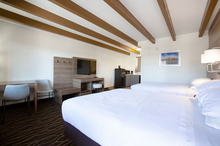 Room 32 of 45