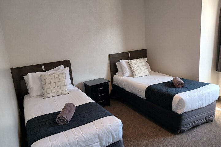 Room 28 of 120