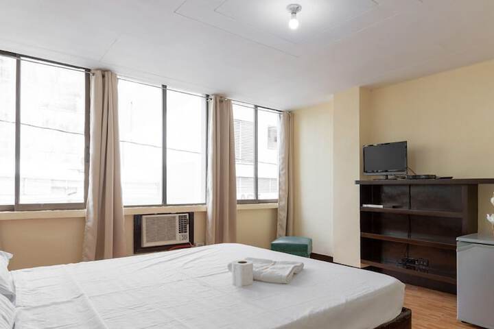 Room 17 of 46