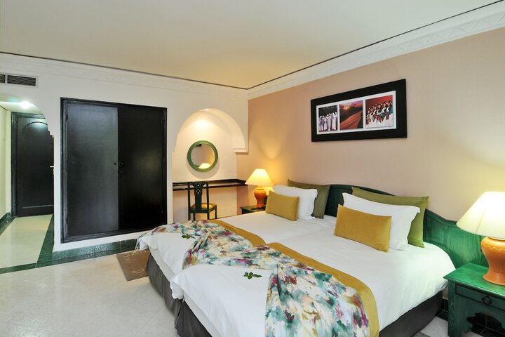 Room 10 of 66