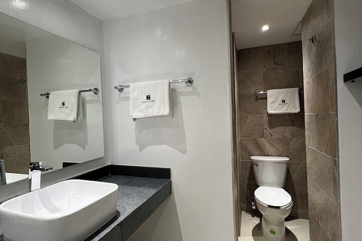 Clean Restrooms