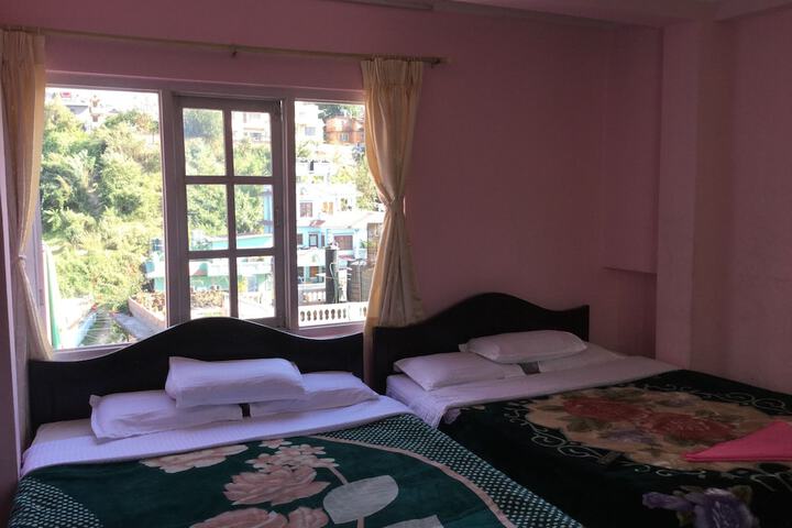 Room 44 of 59