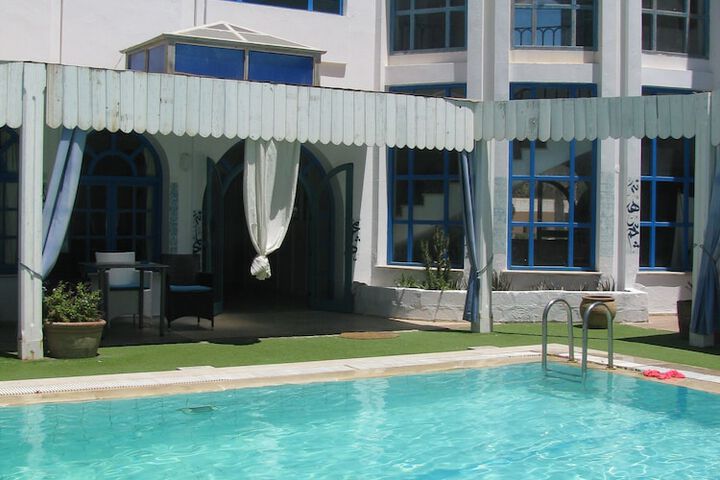 Pool 43 of 74