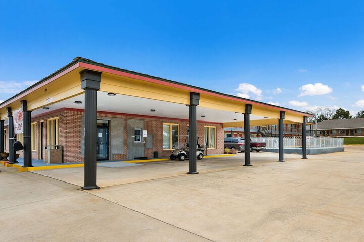 Econo Lodge Russellville in Russellville, AL