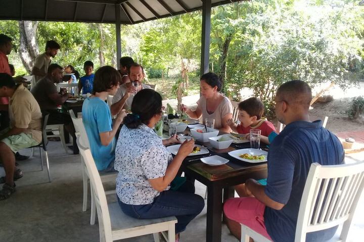 Dining 49 of 64