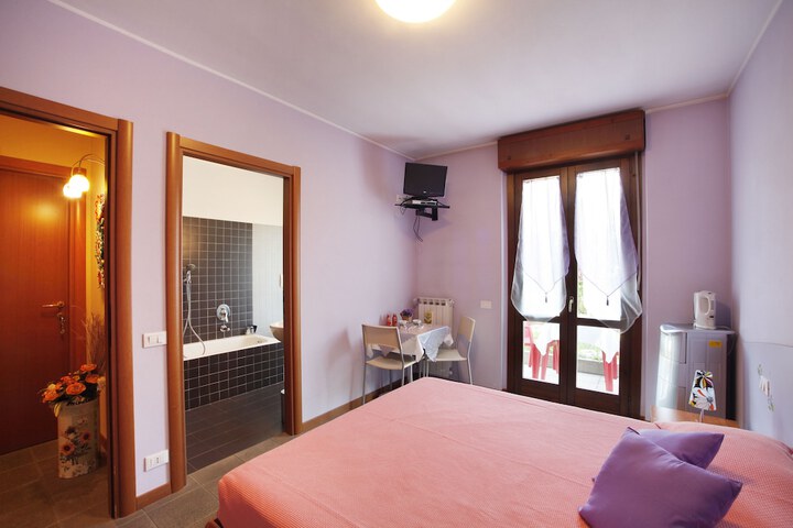 Room 4 of 34