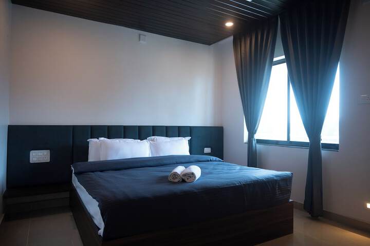 Room 6 of 23