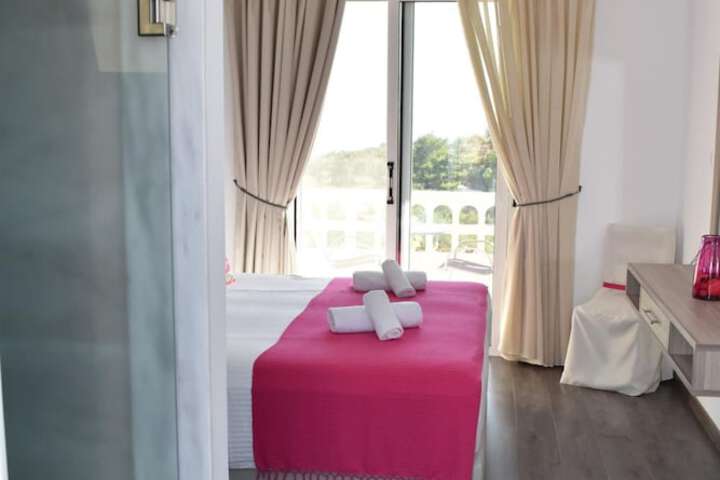 Room 5 of 55