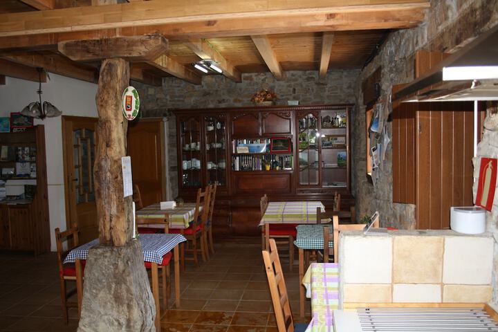 Room 14 of 52