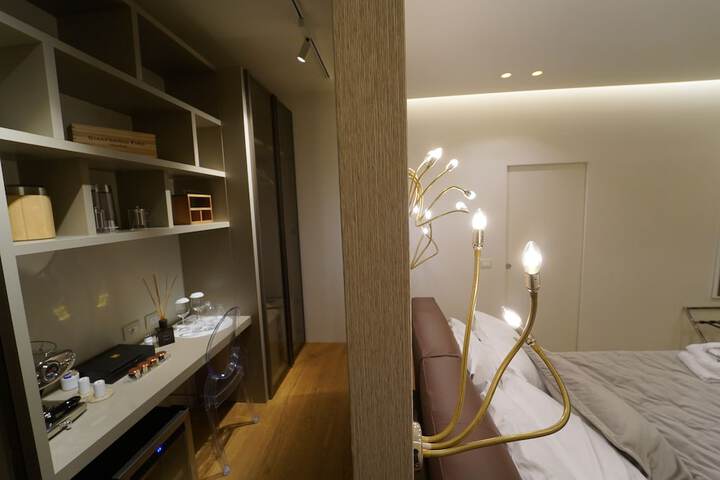 Room 7 of 36