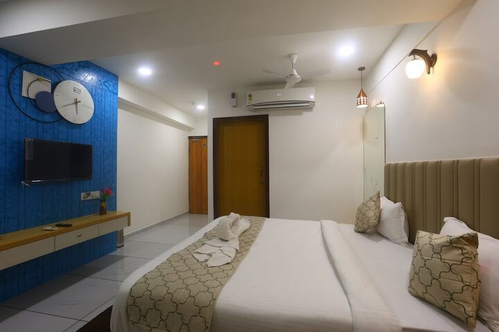 Room 35 of 68