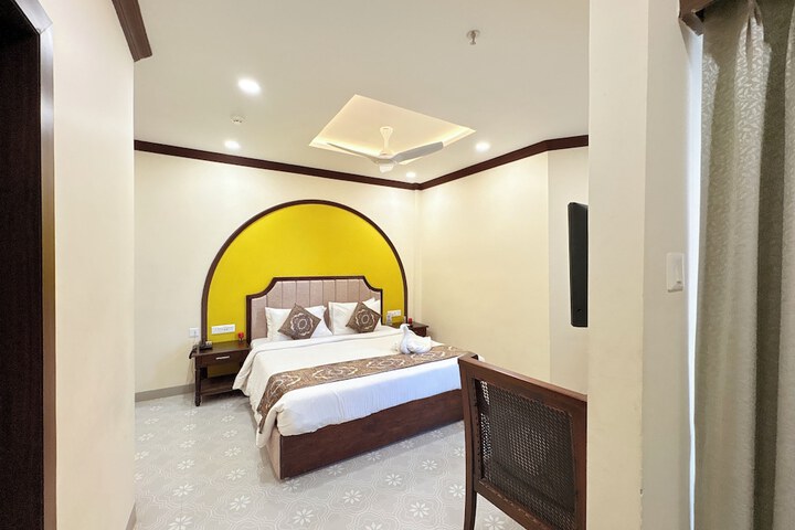 Room 70 of 154