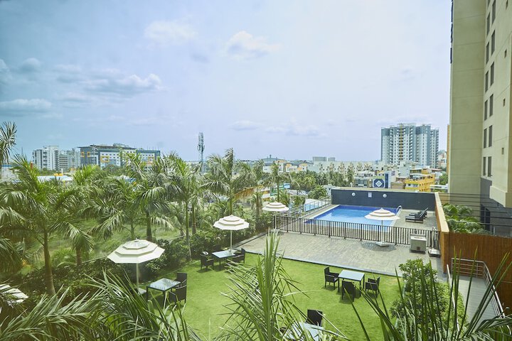 Pool Hotel