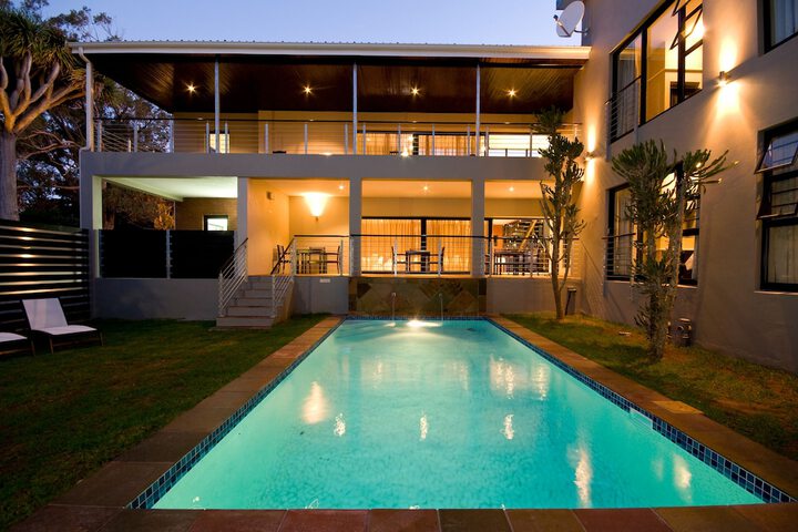 Pool Hotel