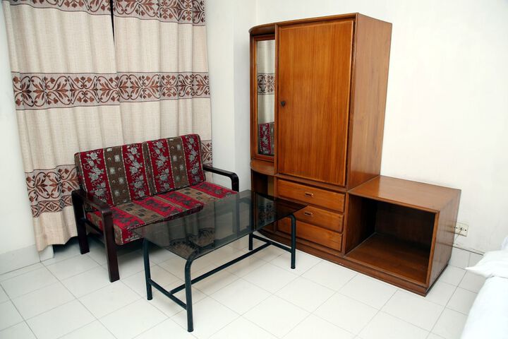 Room 10 of 22
