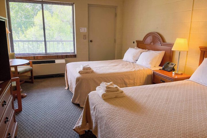 Room 6 of 22