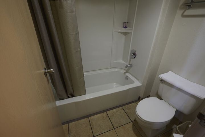 Room 15 of 49