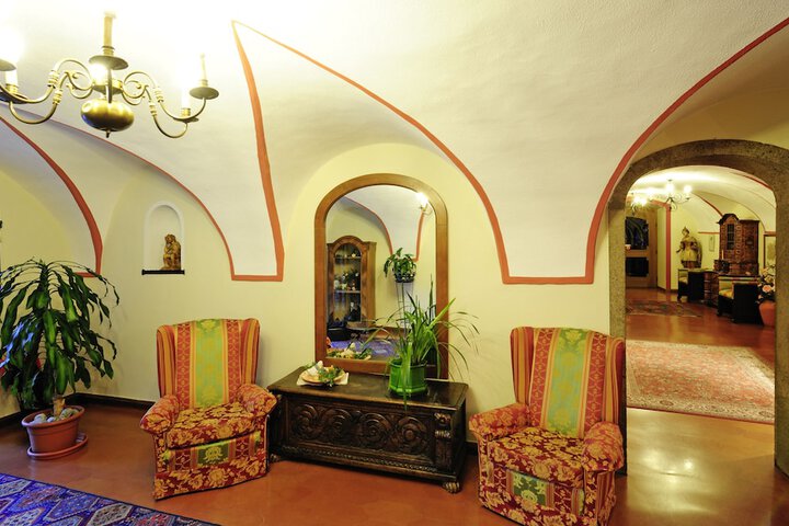 Hotel Interior 4 of 66