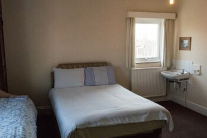Room 14 of 49