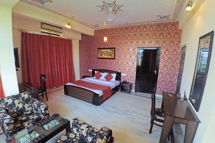 Room 21 of 49