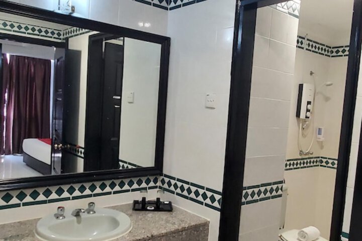 Clean Restrooms