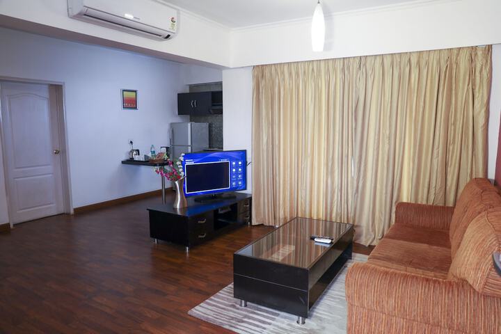 Room 5 of 38