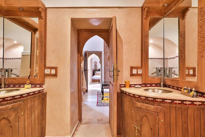 Clean Restrooms