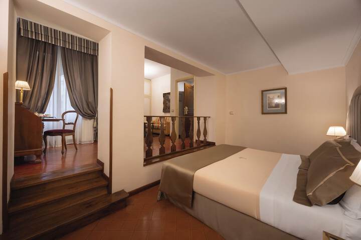 Room 44 of 128